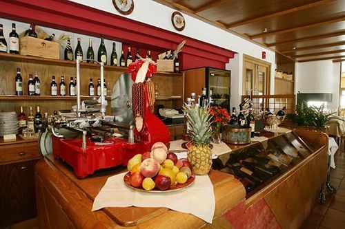 Crimea Wine Hotel เคียเวนนา ภายนอก รูปภาพ